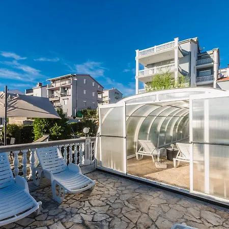 Tolle In Mit Meerblick Apartment Crikvenica