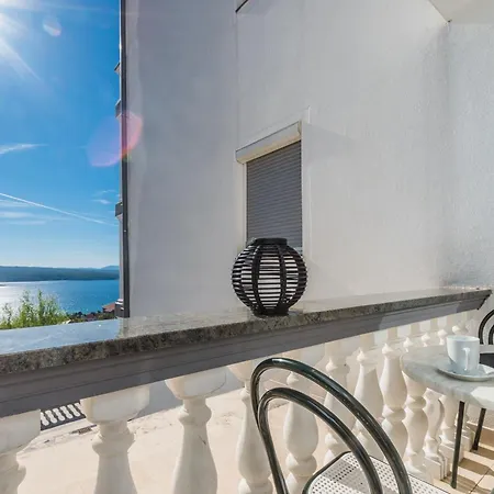Tolle In Mit Meerblick * Crikvenica